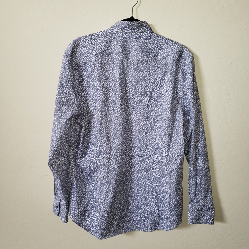 Robert Graham blue and white paisley button down Mens Size large. - Picture 13 of 14